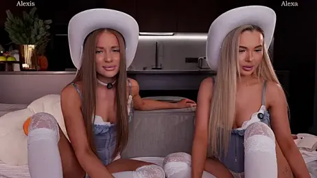 AlexisGraysX webcam model stream image