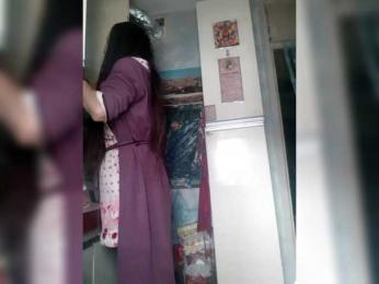 EksaCake webcam model stream image