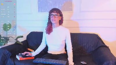 AliceMadnes webcam cam4 model stream image