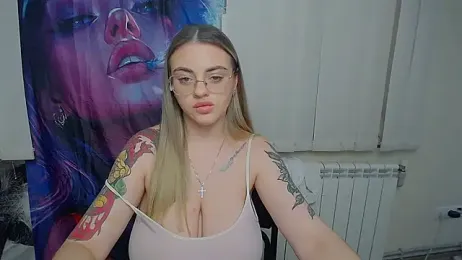 Lilia_Moon webcam model stream image