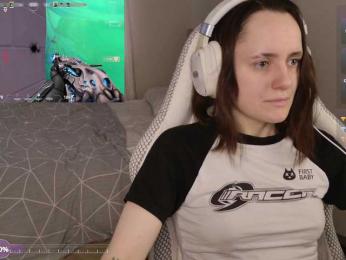 LunaL0ve webcam bongacams model stream image