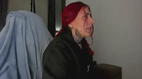 selene_red_ webcam model stream image