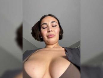 Talilia webcam bongacams model stream image