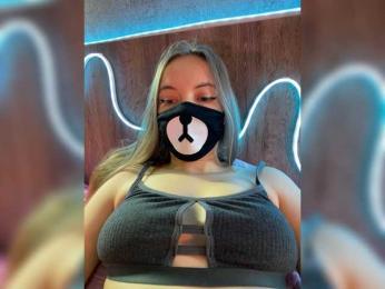 -Summer- webcam bongacams model stream image