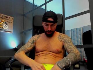 Armand webcam flirt4free model stream image