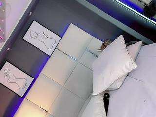 manellyksparklee webcam camsoda model stream image