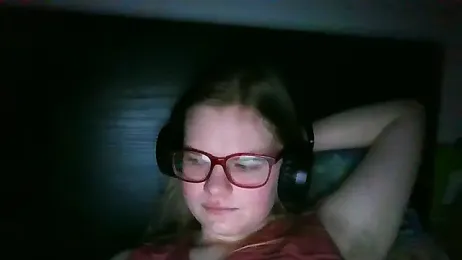 Moonolighta webcam model stream image