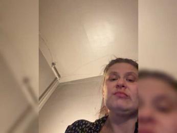 JullietteLatte webcam model stream image