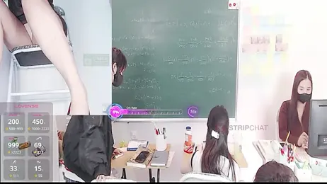 _Math_ webcam stripchat model stream image