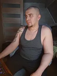 Foxyshaved webcam model stream image