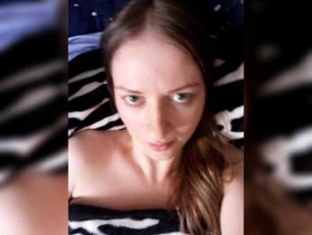 Viktoria-play webcam bongacams model stream image