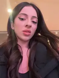 YeaLina webcam model stream image