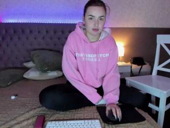 LunaHeadly webcam model stream image