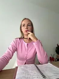 streetdoll webcam stripchat model stream image