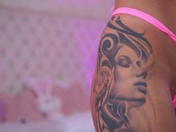 MissKiarra webcam model stream image