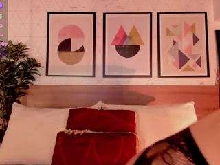 lunaruso webcam model stream image