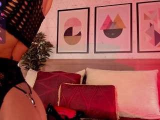 lunaruso webcam model stream image