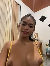 ClaryFrayx webcam stripchat model stream image