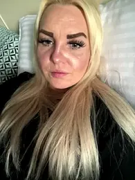 MIA-XXX webcam model stream image