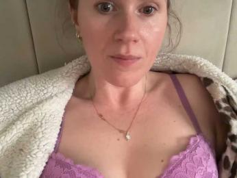 REDHEADROSIE webcam model stream image