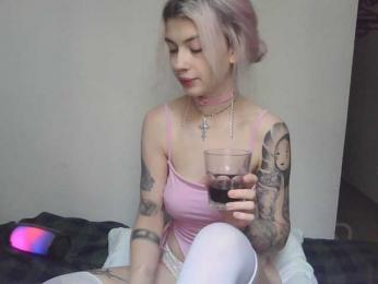 EmilyFlowers webcam model stream image