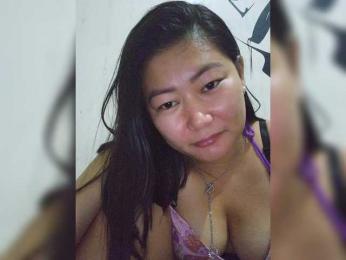 Kisses19 webcam bongacams model stream image