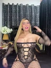 SushiPinayTS webcam stripchat model stream image