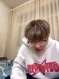 KK-cuteboy webcam stripchat model stream image