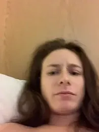 GoldenPussy1329 webcam stripchat model stream image