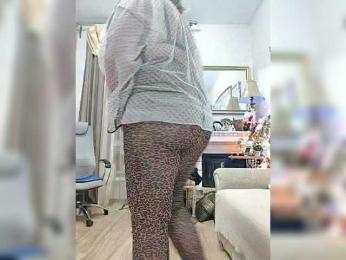 KarinkaSweet webcam bongacams model stream image