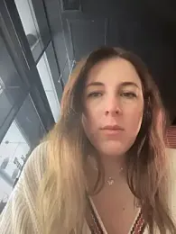 MommmyYummy webcam model stream image