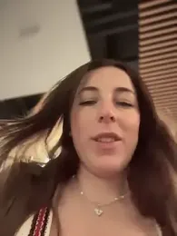 MommmyYummy webcam model stream image