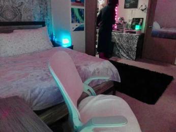 MaciMay webcam model stream image