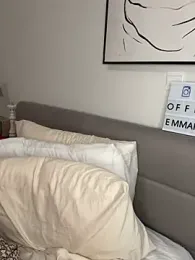 emma05 webcam model stream image