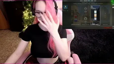 Maya_Viola webcam model stream image