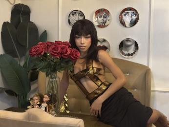 ElizatbethCaroli webcam model stream image