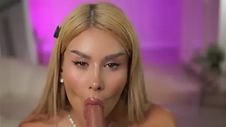 EvaZane webcam model stream image