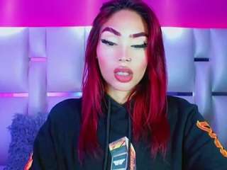 hallyyhott webcam camsoda model stream image