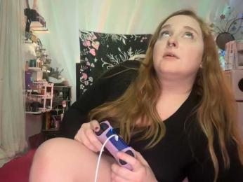 thickgingergoddess webcam bongacams model stream image