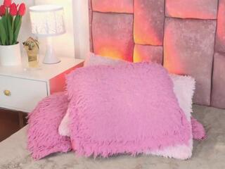 Nicol Miler webcam model stream image