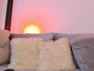 alanajoness webcam model stream image