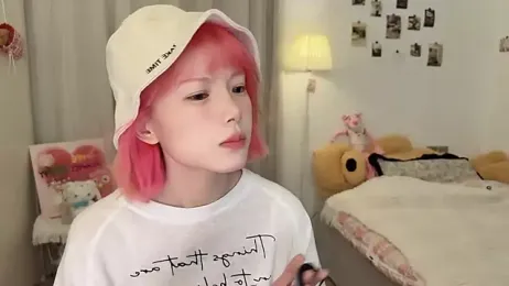 Komorebi-cc webcam model stream image