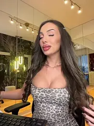 MileySin1111 webcam model stream image