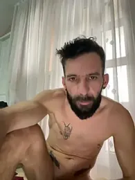 Michel_huge webcam model stream image