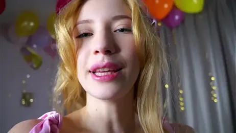 SunnivaCovil webcam model stream image