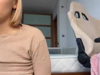 honey_sunshine webcam chaturbate model stream image