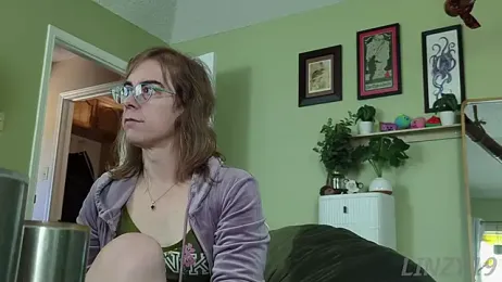 Linzy_19 webcam model stream image