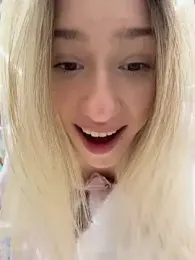 Lia__Love webcam model stream image