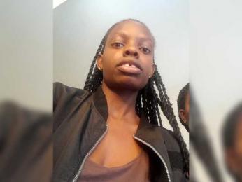 MysticCharm webcam model stream image