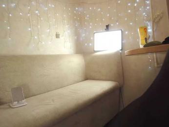 Arichk-a webcam model stream image